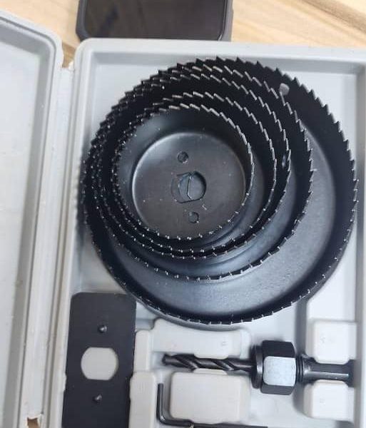 HOLE SAW SET